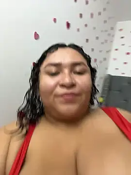 KarlaWild Adlı Modelin Canlı XXX Sohbeti