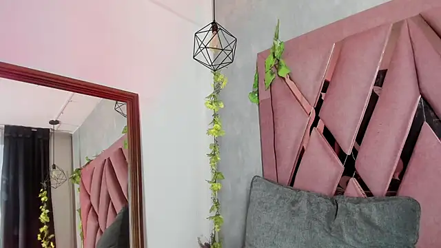 viollettaa_のライブXXXチャット