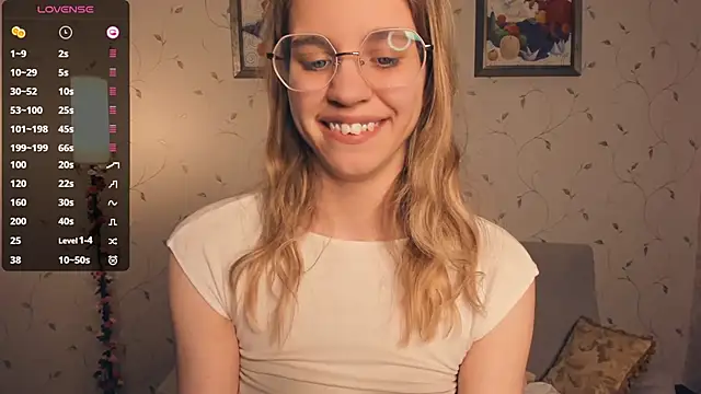 XXX chat uživo modela JoanBaggott