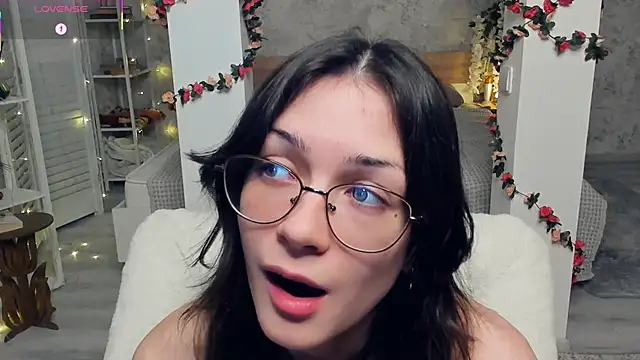 Chat +18 de ReneeLippeatt ao vivo