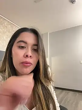 Emilia_Bakerr Chat XXX live