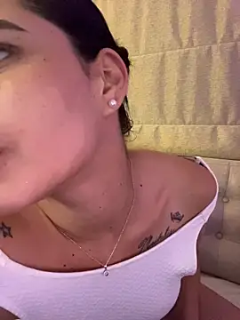 Leah_Honey26 Live XXX Chat