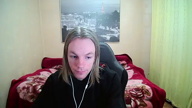 AdamDickens Show in webcam