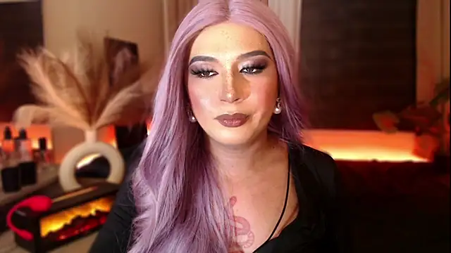 mslilly_croft: вебкам-шоу