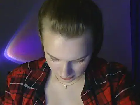 Lorivessn Live XXX chat