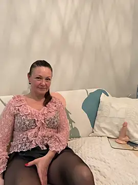 HotLdyllic 即時 XXX 聊天