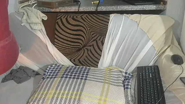 แชท XXX สดของ xxxChocolateBox