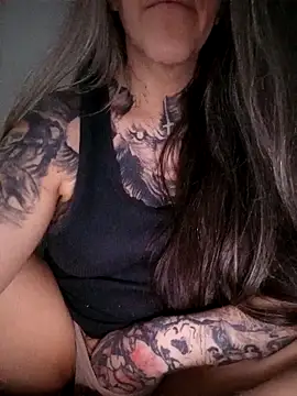 vamporasuccubus19777: онлайн-секс-чат