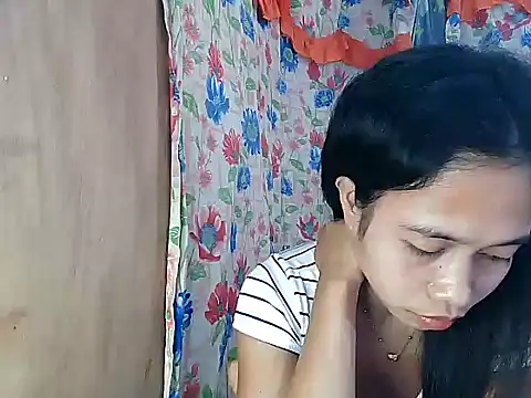 PinaySkinnyGirl 即時 XXX 聊天