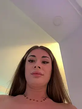 IsabellaEtthan Adlı Modelin Canlı XXX Sohbeti