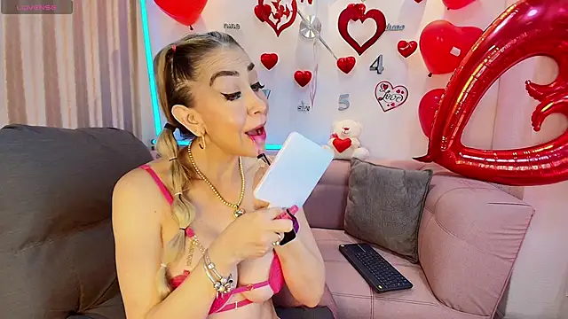 Chat XXX Live EvelinaGrey