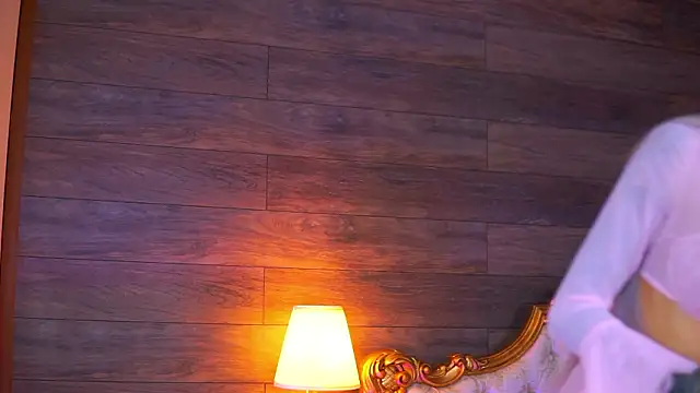 Juicy_Jessye Adlı Modelin Canlı XXX Sohbeti