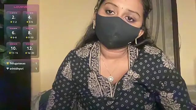 Chat XXX en directo de Tanuja-Sexy