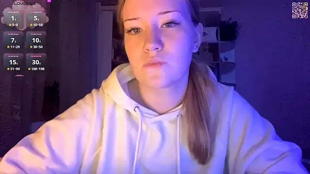 PandaFluff Chat XXX live