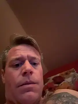 DILFiGuess1 Chat XXX in diretta