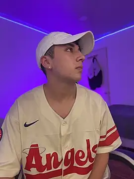 oliver_kyy – Naživo XXX chat