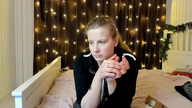 AprylSalisbury Adlı Modelin Canlı XXX Sohbeti