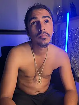 jrrichforever Chat XXX in diretta