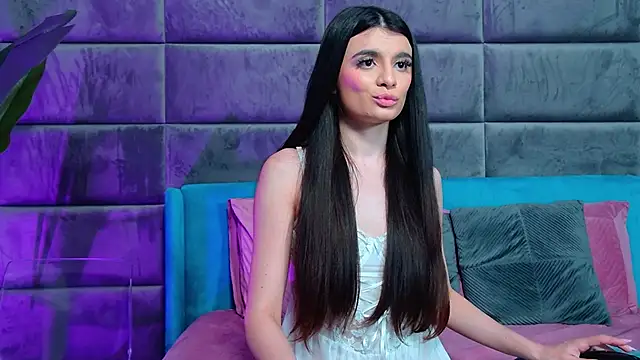 ElaraMorel Chat XXX in diretta