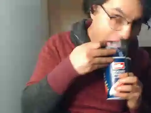 XXX chat uživo modela wildpussycat23