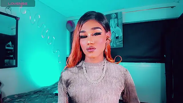 Kendall_hornyy – Kamerová šou