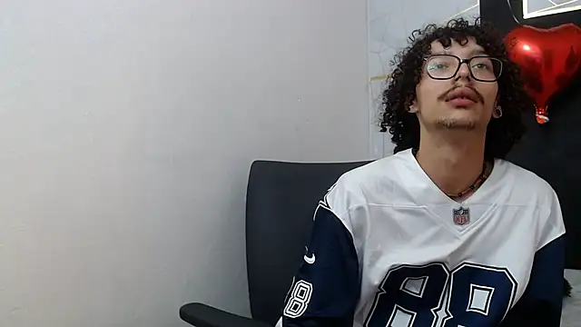 Show modela KittyStarmorbid na web-kameri