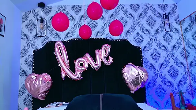 Derieri_D élő XXX-chatje