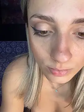 Bandy_bandy লাইভ XXX চ্যাট