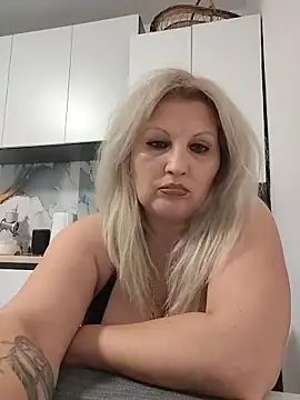 Živý XXX chat Divineblond