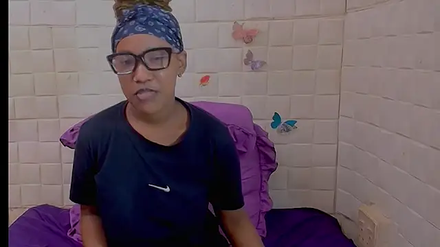 Chat XXX ao vivo de EroticSexyPrada