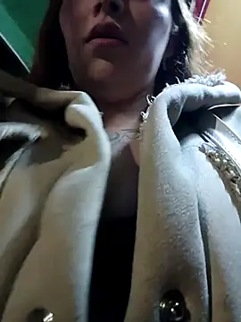 Chat XXX en directo de ISABELLA-01_