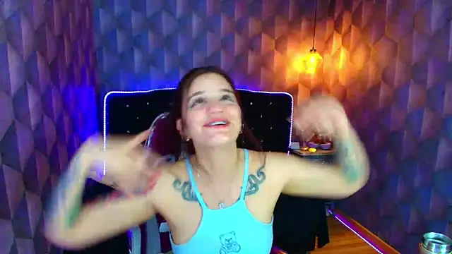 XXX chat uživo modela LiaHarryis