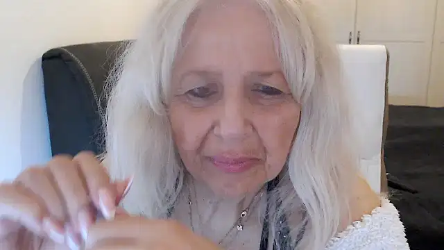 Chat +18 de SusiLifeXXX ao vivo