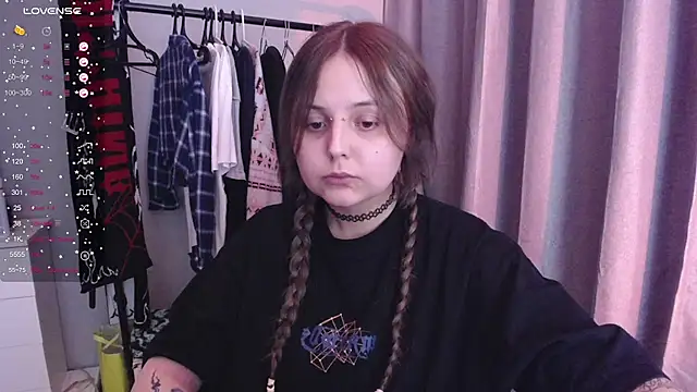 vendymories Adlı Modelin Canlı XXX Sohbeti