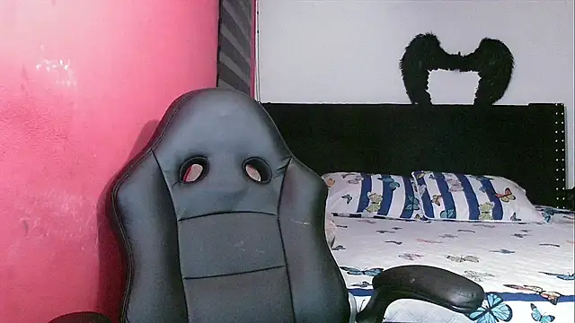 charlotedoll: онлайн-секс-чат