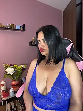 Chatroom XXX en direct de paolagomez_