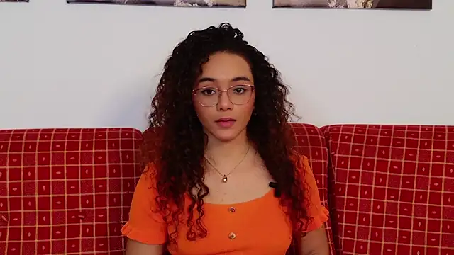 Taylor_Tinan Live XXX chat