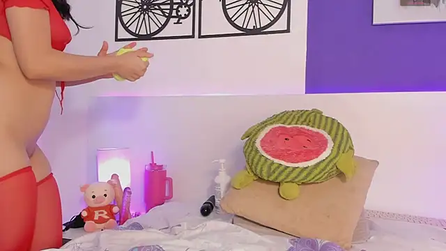 IZzyBellxX_'s Live XXX Chat