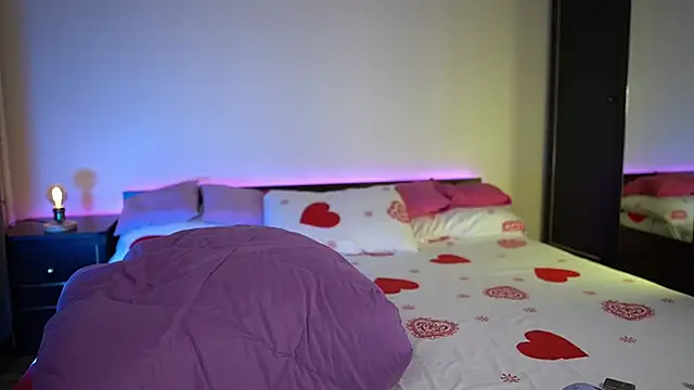 TiffanyPierce – Naživo XXX chat