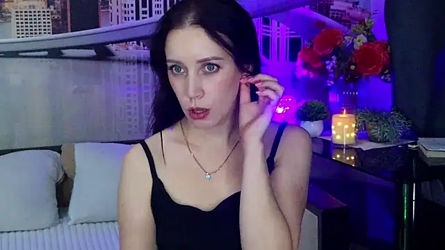 MonicaSweetx Chat XXX in diretta