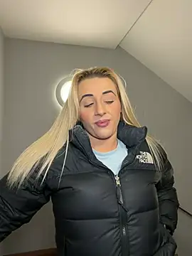 Strongqueen's Live XXX Chat