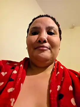 Curvy-Nthabi_X Adlı Modelin Web Kamerası Şovu