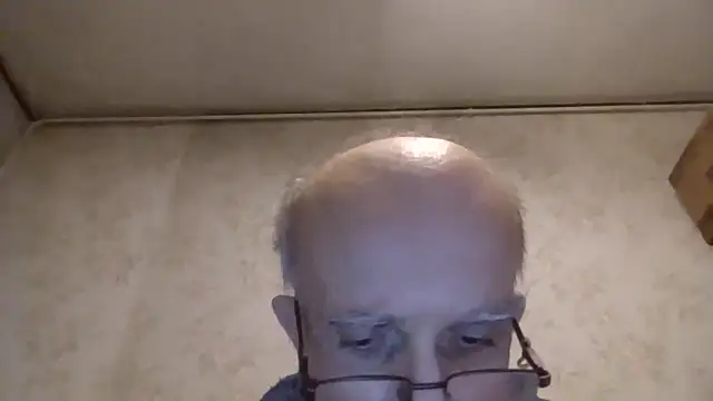 mariusica1@xh live XXX chat