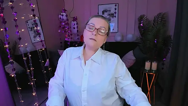 AlexandraKindのライブXXXチャット