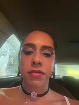 MonahlizaのライブXXXチャット