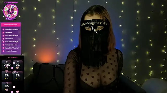 Show modela iamreine na web-kameri