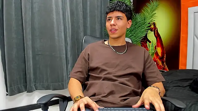 Tobias_Vega 라이브 XXX 채팅