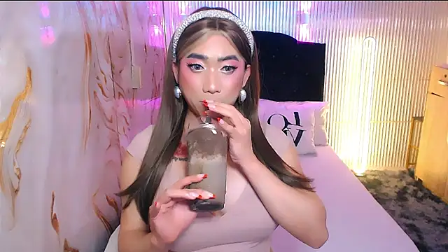 SelfsuckmyBigBanna Webcam show