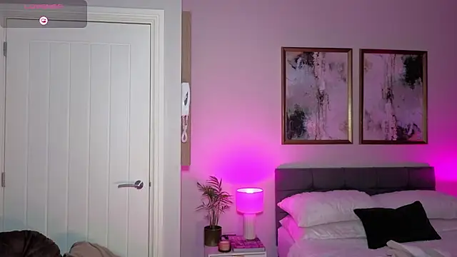 AaaliceeeのライブXXXチャット