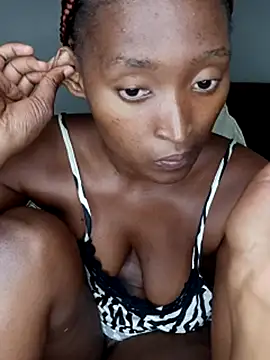 MISS-ENTITLED Chat XXX in diretta